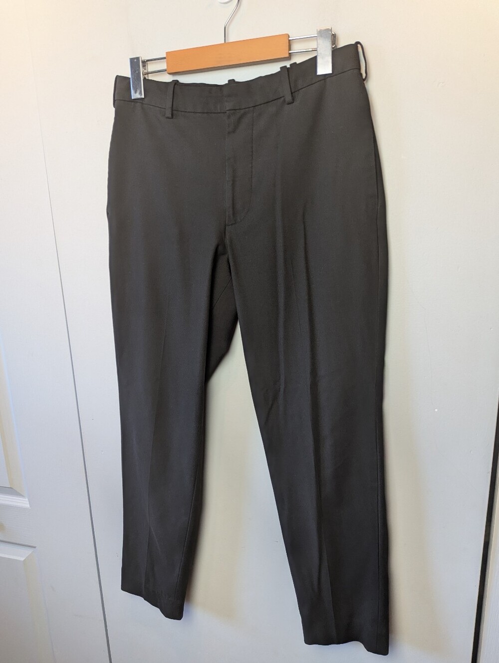 UNIQLO Trouser Women Black Pants Straight Leg Classic Fit Stretch Size Small